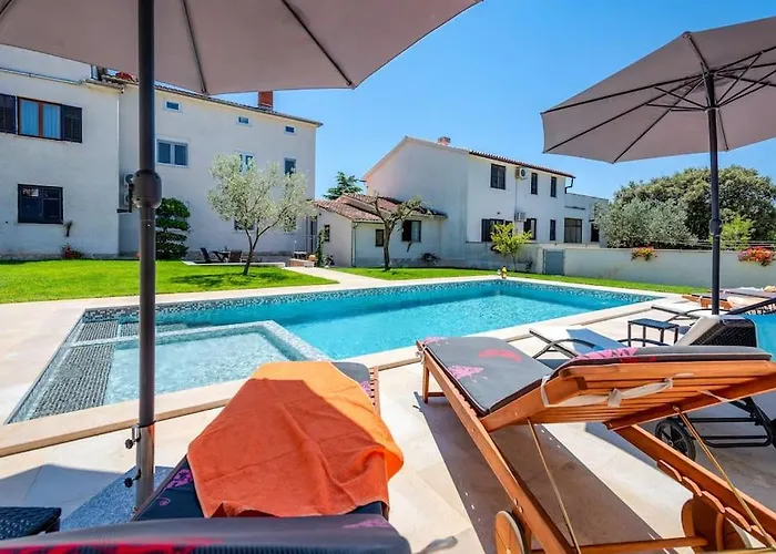 Lejlighed With Private Pool Pula