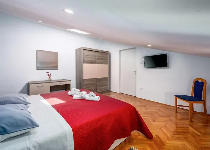 Appartement With Private Pool *