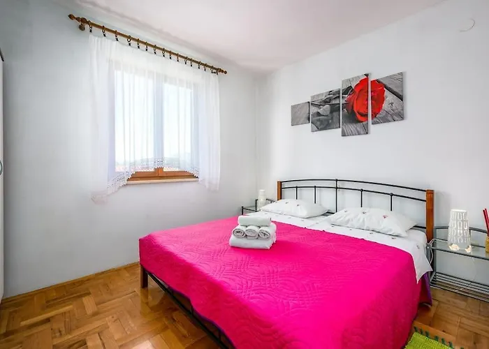 With Private Pool Appartement Pula