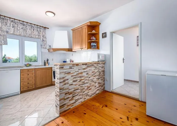 With Private Pool Apartman Pula