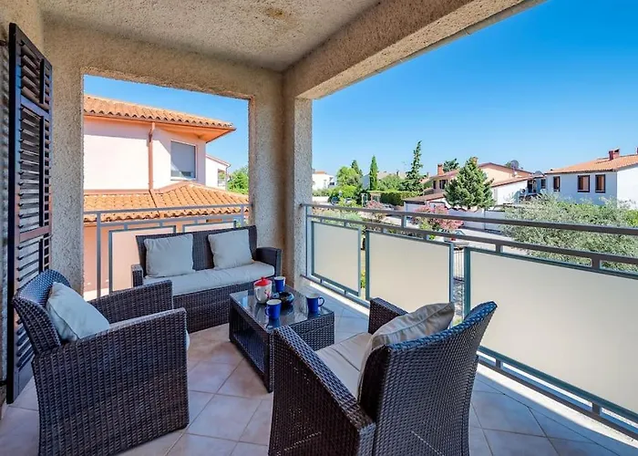 With Private Pool * 풀라